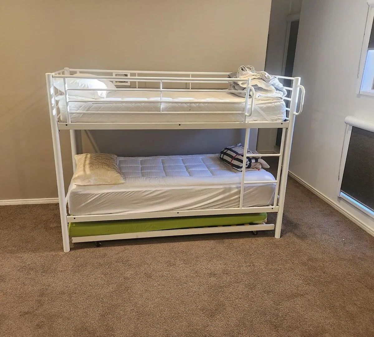 Chevron Island Holiday Home Surfers Paradise Gold Coast