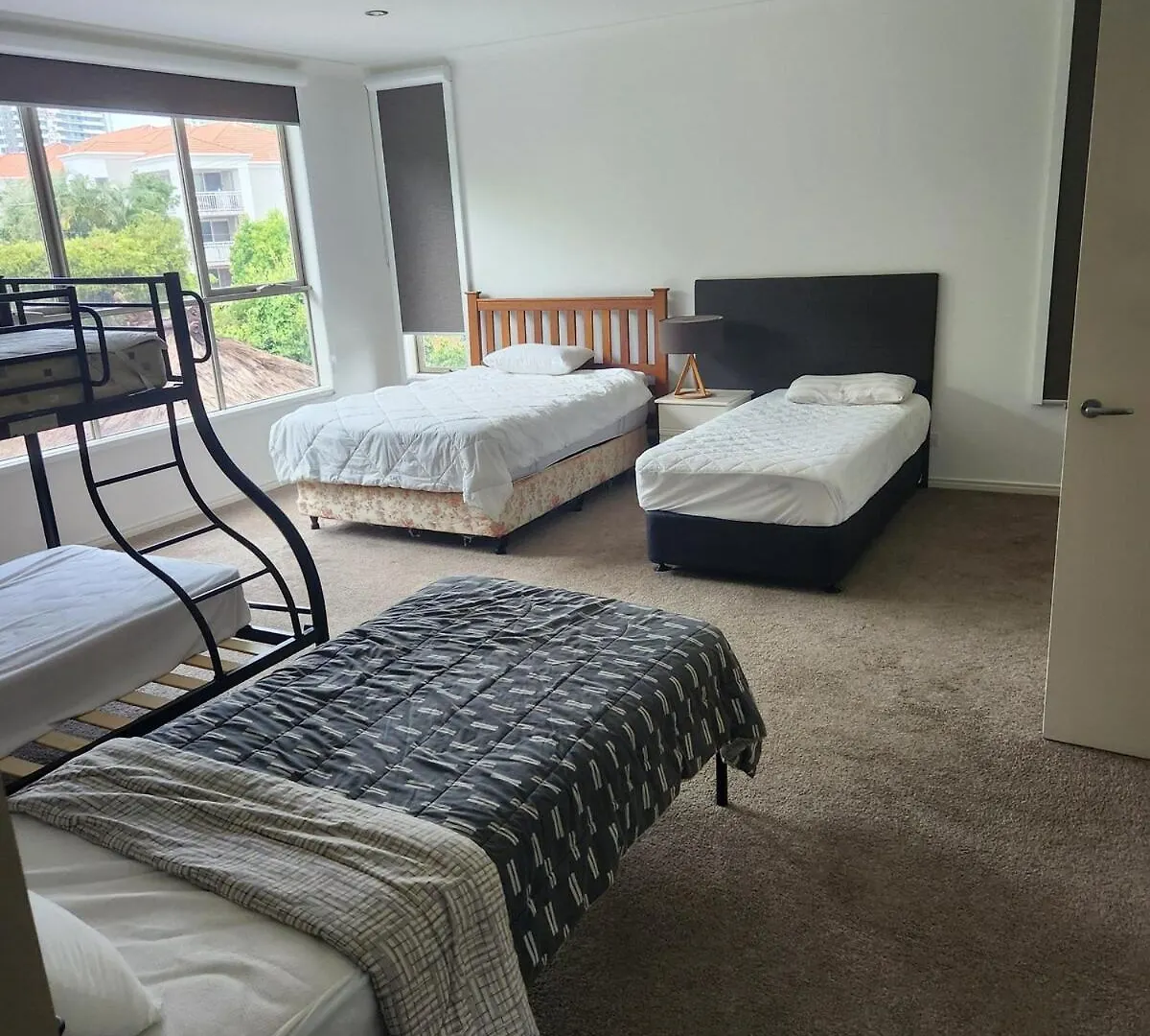 Chevron Island Holiday Home Surfers Paradise Gold Coast 0*,  Austrálie