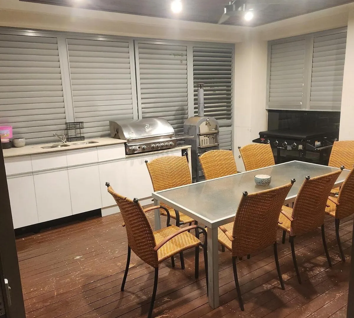 Chevron Island Holiday Home Surfers Paradise Gold Coast