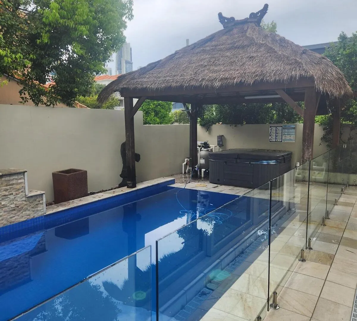 Chevron Island Holiday Home Surfers Paradise Gold Coast